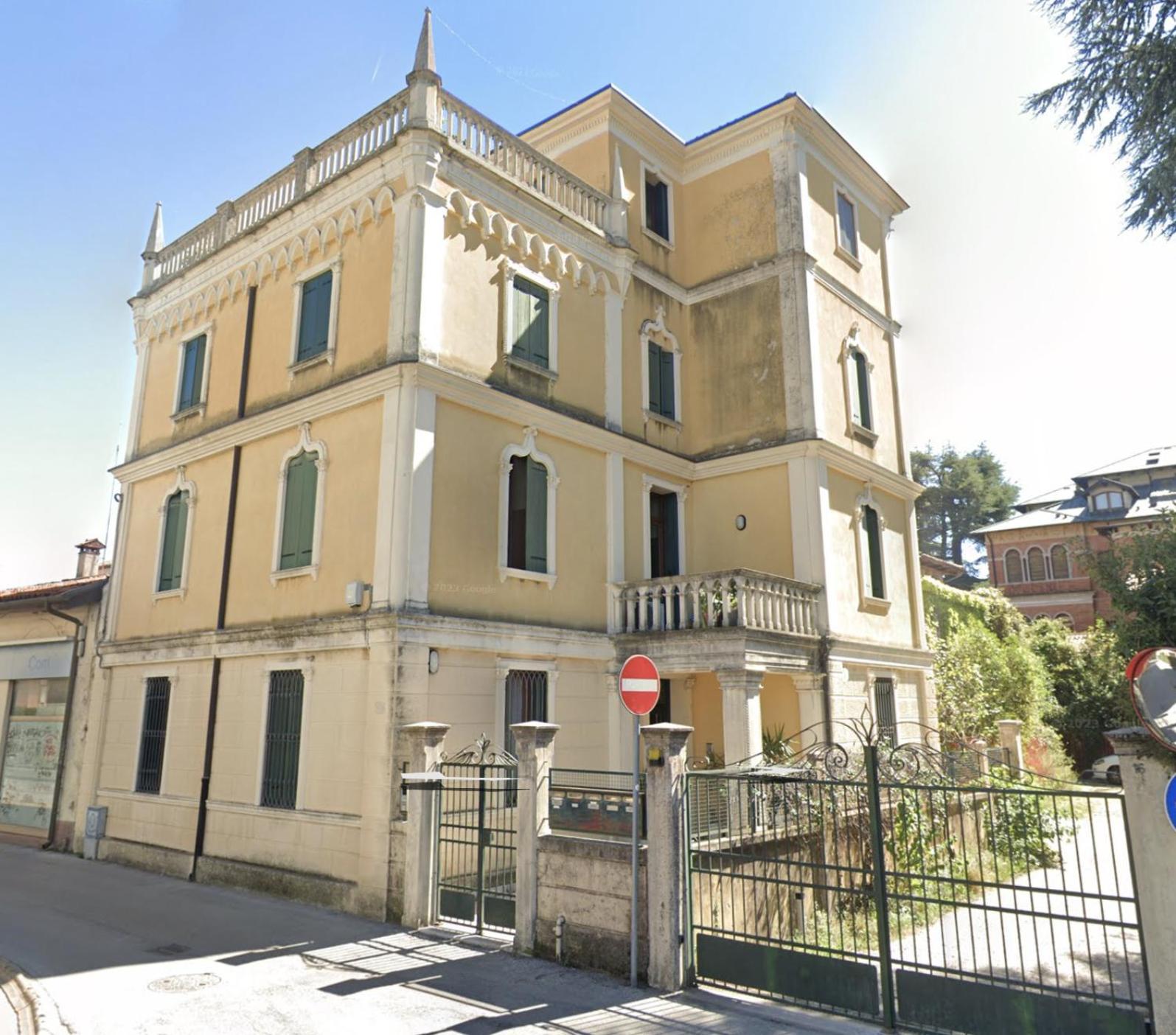 Civico 18 Bed & Breakfast Bassano del Grappa Luaran gambar