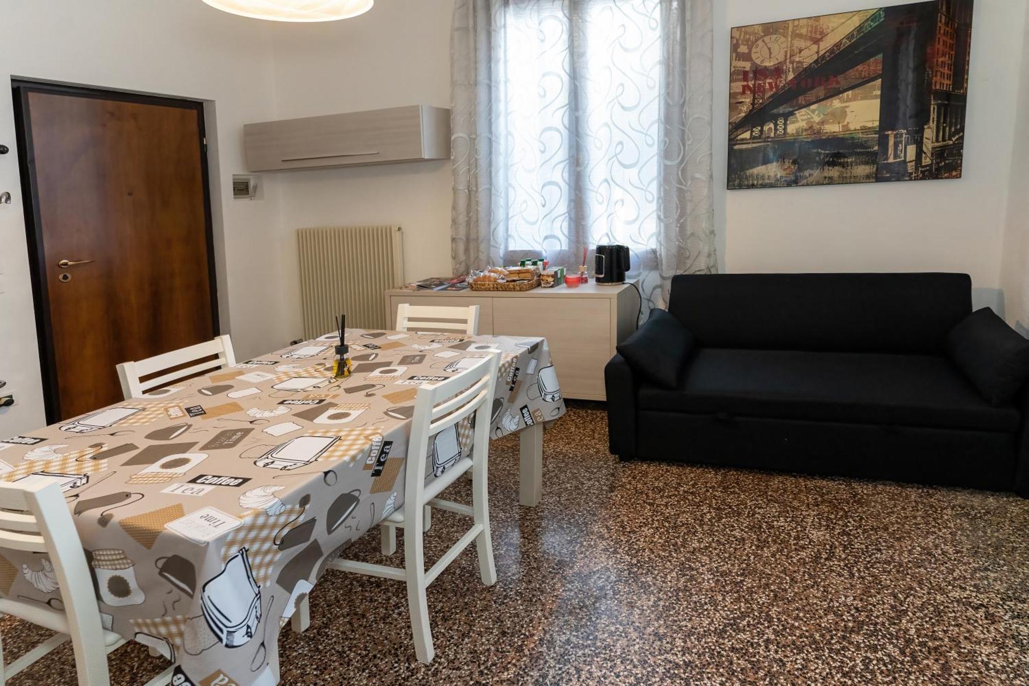 Civico 18 Bed & Breakfast Bassano del Grappa Luaran gambar