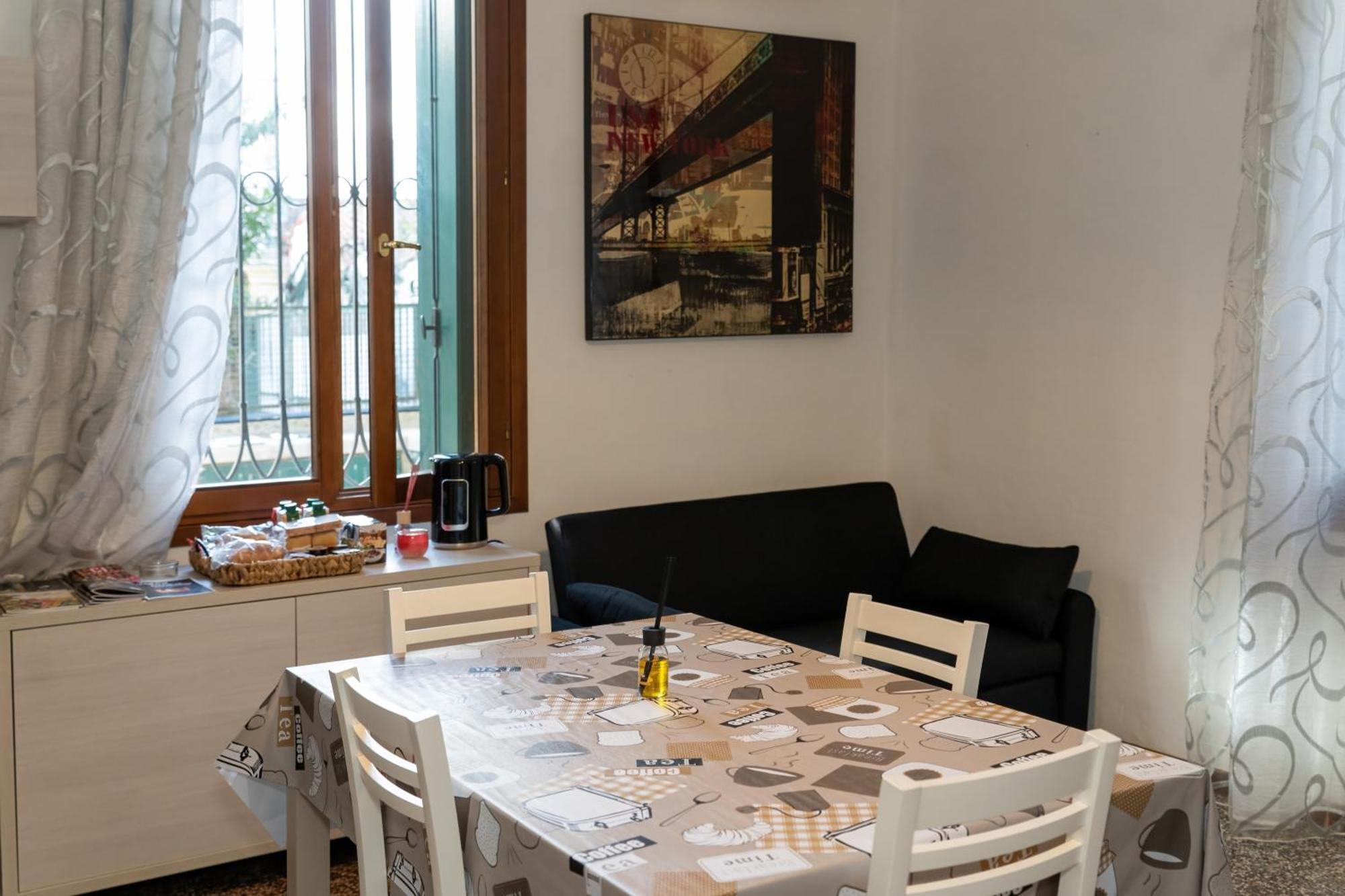 Civico 18 Bed & Breakfast Bassano del Grappa Luaran gambar